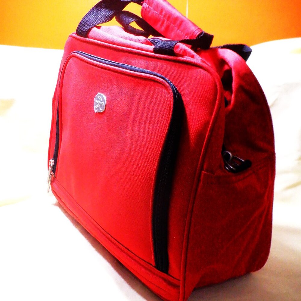 *** DESTINATION  TRAVEL BAG *** Shoulder Strap ~ GIFT Never Used / Brand New